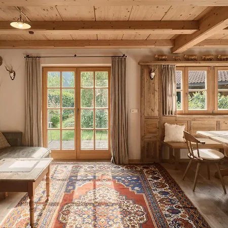 Chalets Huber Holiday home Mayrhofen